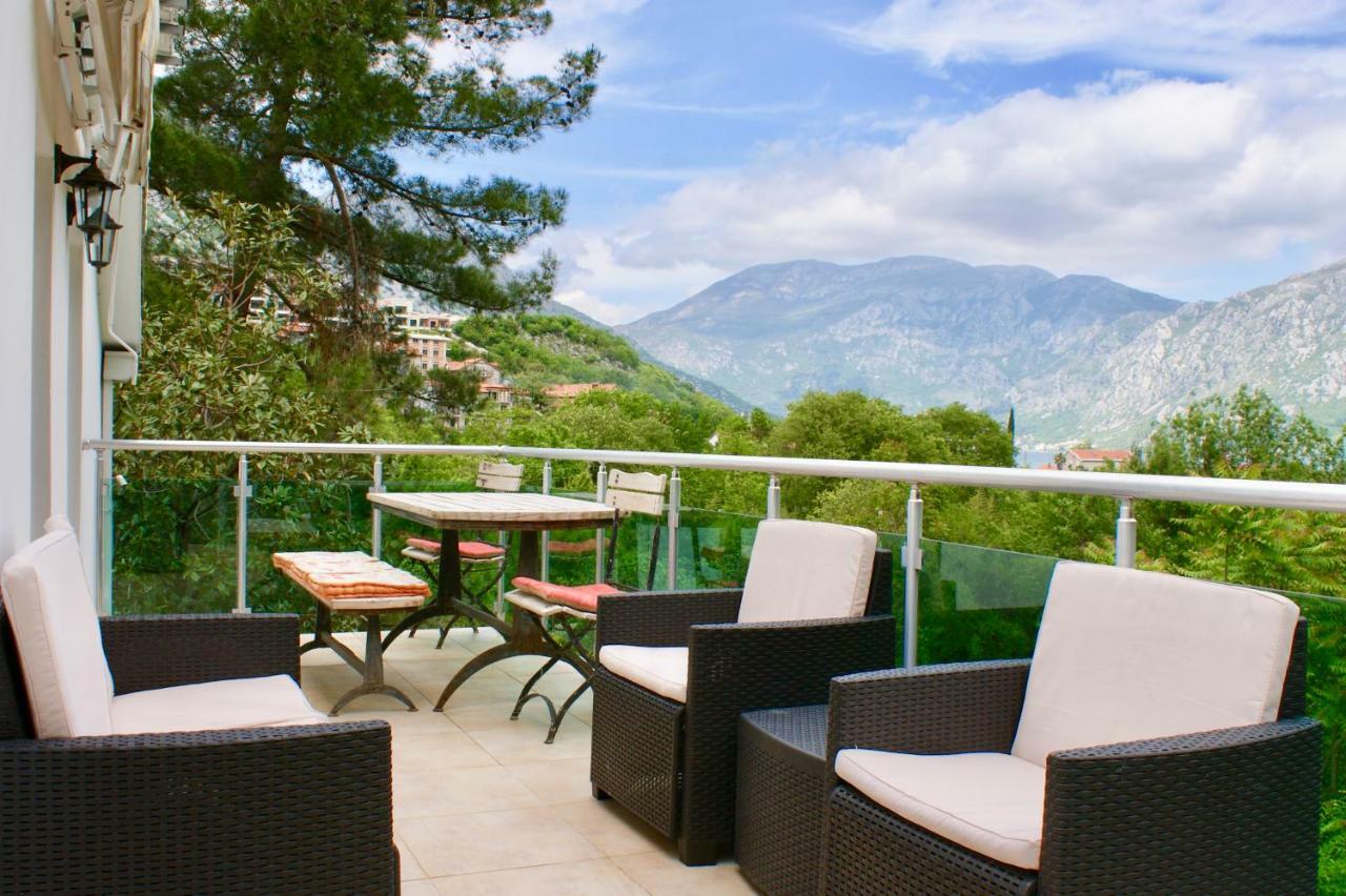 Studio Apartments Morinj Luaran gambar
