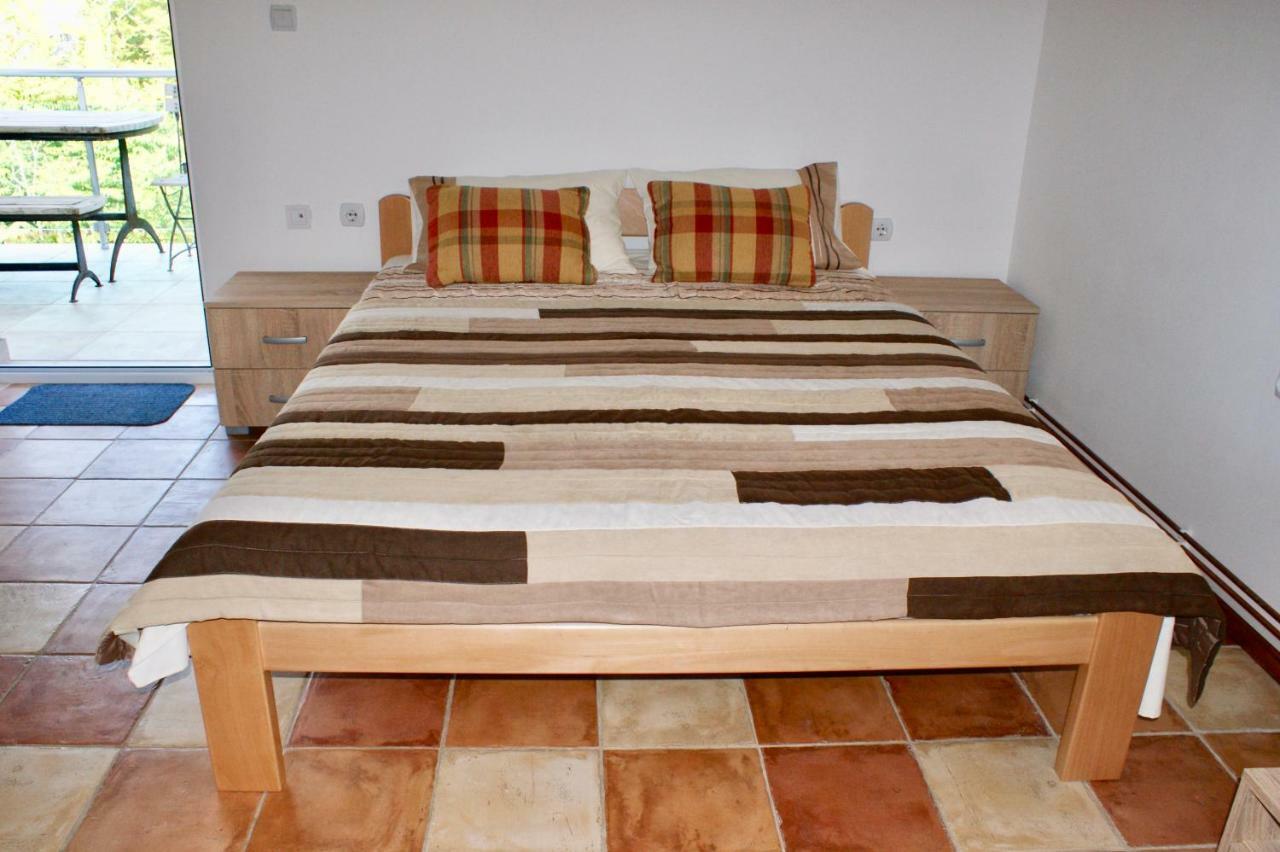 Studio Apartments Morinj Luaran gambar