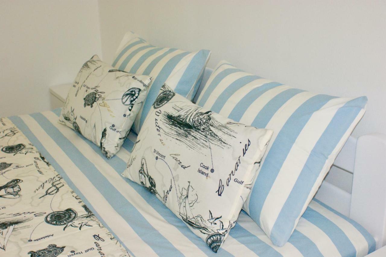 Studio Apartments Morinj Luaran gambar
